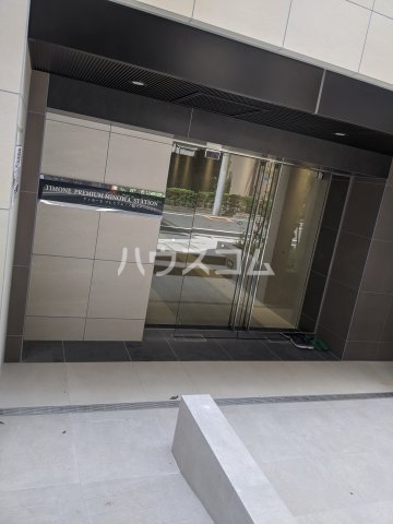 18/21 エントランス