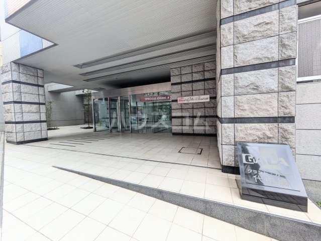 3/7 エントランス