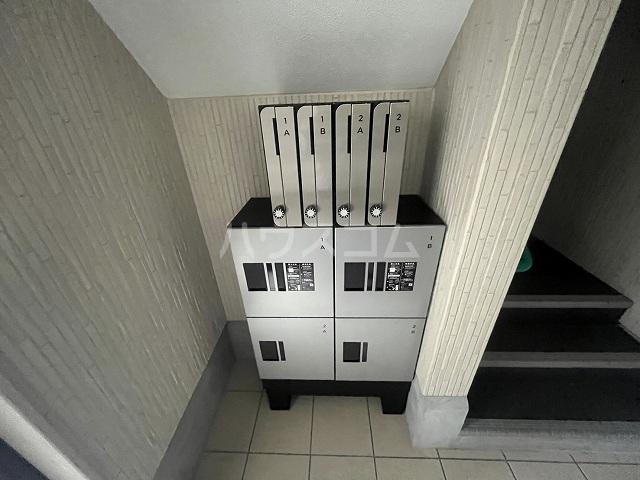 17/19 エントランス