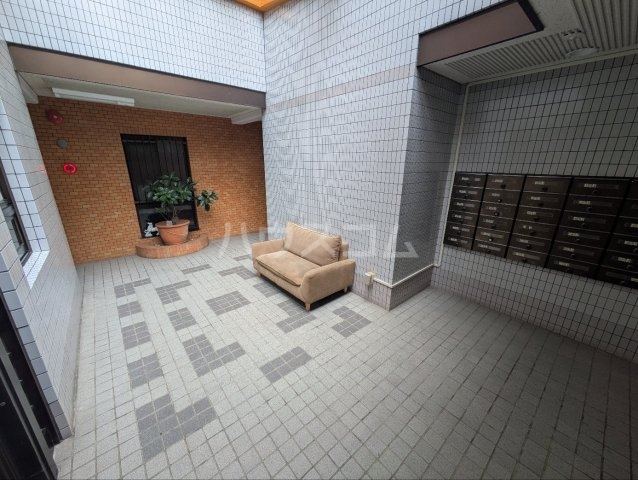 3/5 エントランス