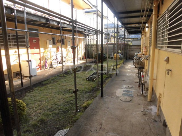 17/25 エントランス