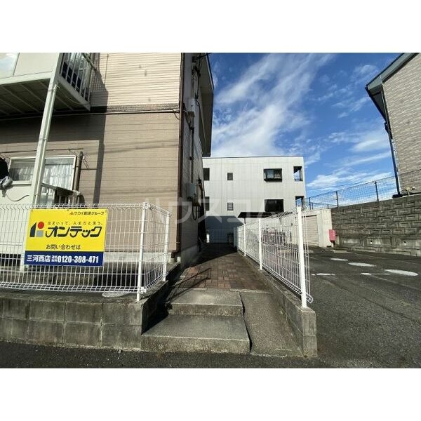 2/13 エントランス