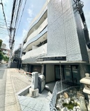 リバーストーンの外観