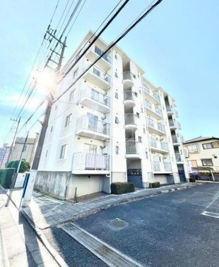 16/26 エントランス