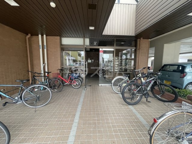 19/22 エントランス