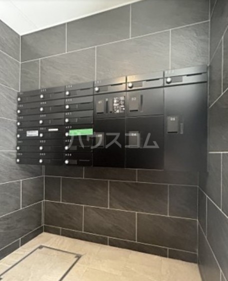 16/26 エントランス