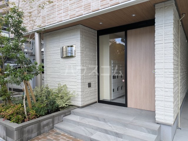 29/30 エントランス