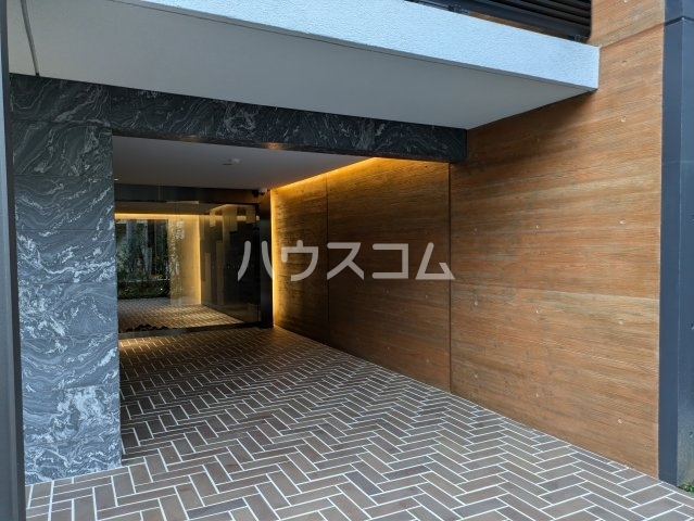 14/17 エントランス