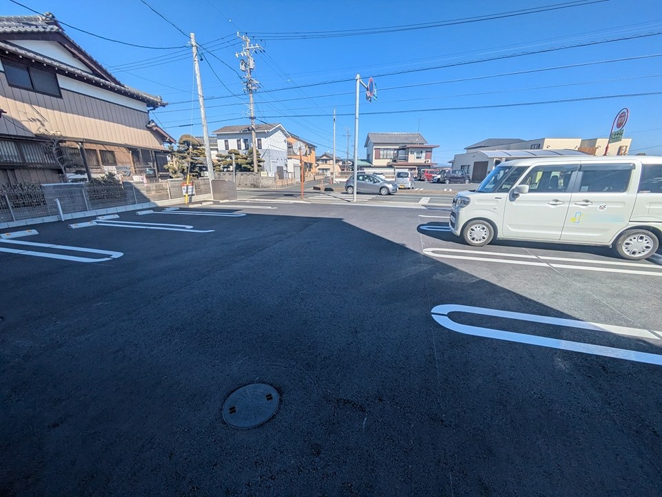 19/28 駐車場
