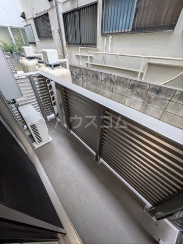 15/28 バルコニー