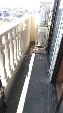 25/30 バルコニー
