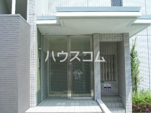 19/25 エントランス