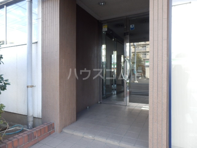 20/29 エントランス