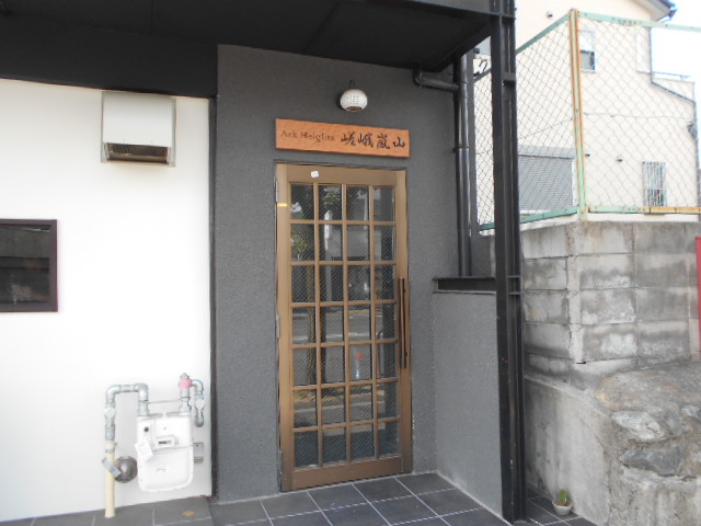 22/30 エントランス