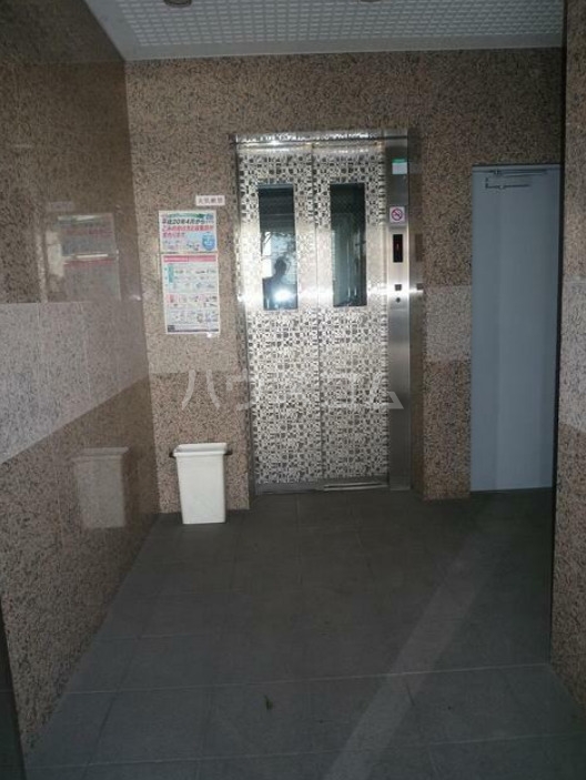 17/24 エントランス