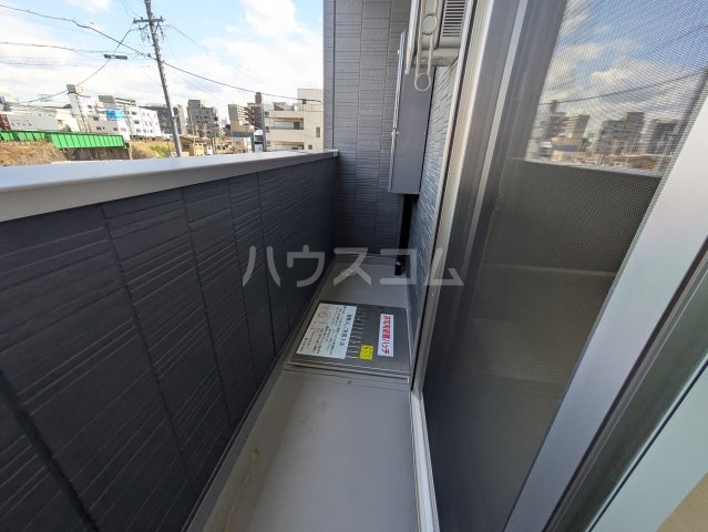 23/30 バルコニー