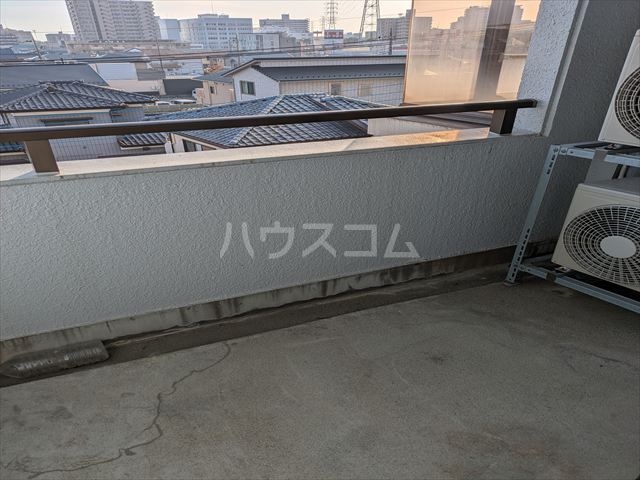 21/30 バルコニー