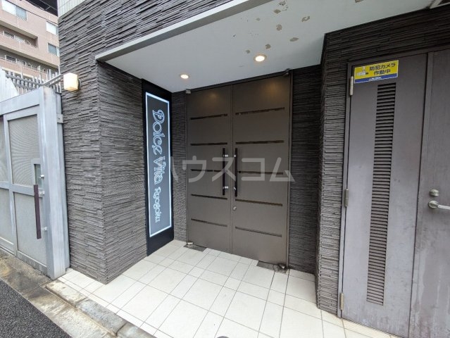 24/30 エントランス