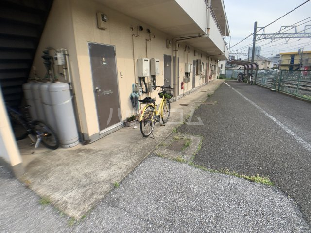 27/30 駐車場