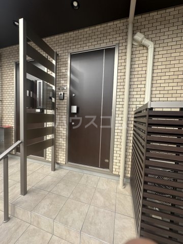 2/4 エントランス