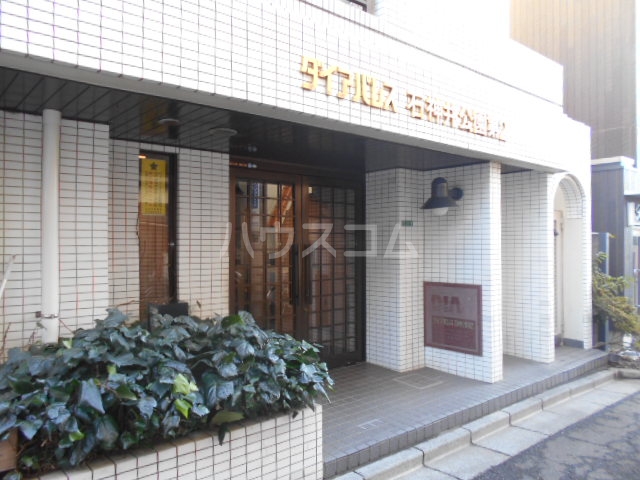 28/30 エントランス