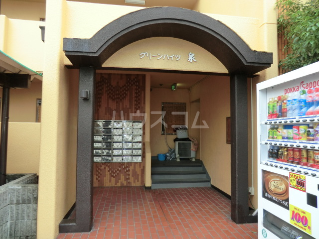 24/27 エントランス