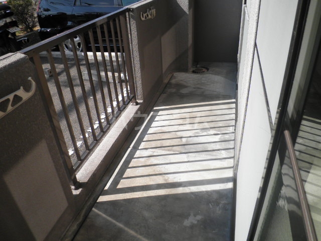 13/21 バルコニー