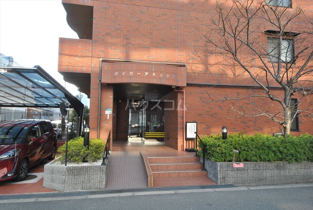 29/30 エントランス