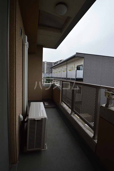 23/30 バルコニー