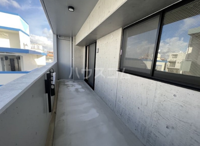 15/22 バルコニー