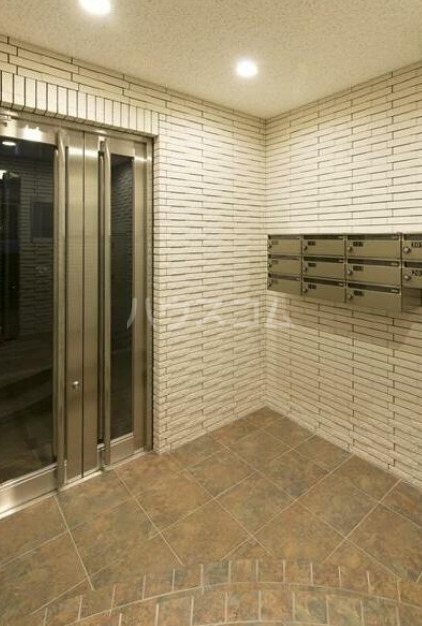 2/10 エントランス