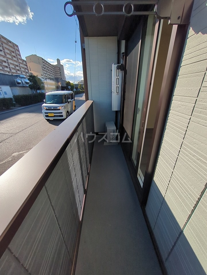 15/18 バルコニー