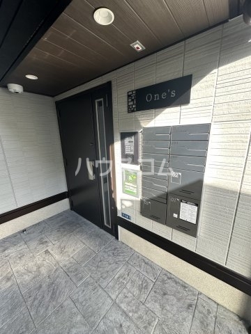 2/2 エントランス