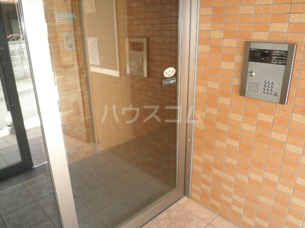 19/28 エントランス