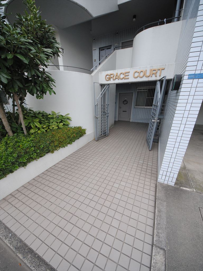 29/30 エントランス