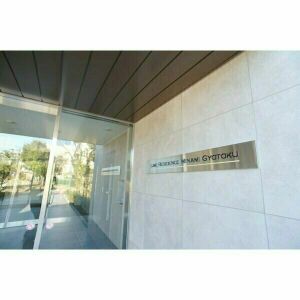 17/27 エントランス