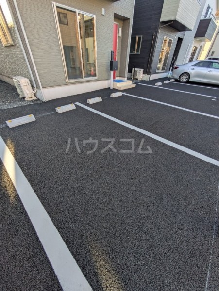 2/3 駐車場