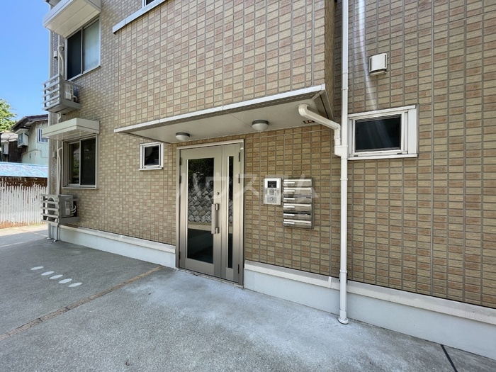 4/5 エントランス