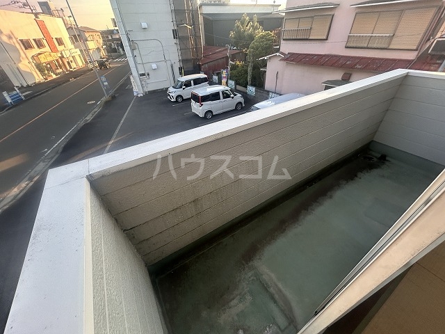 17/30 バルコニー