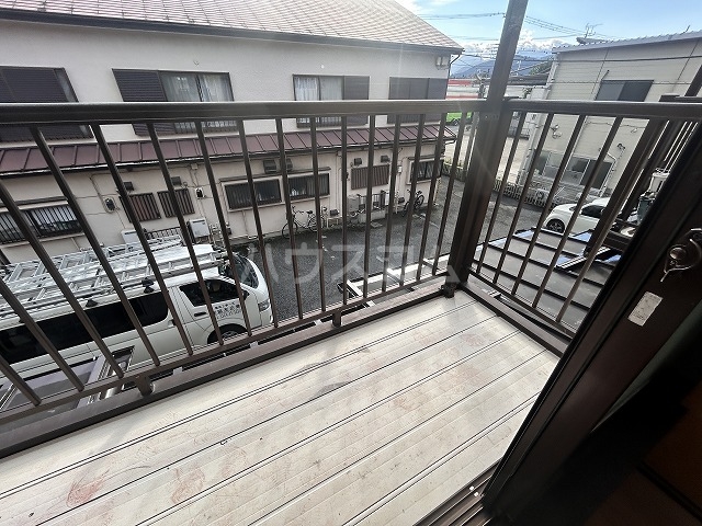 23/30 バルコニー