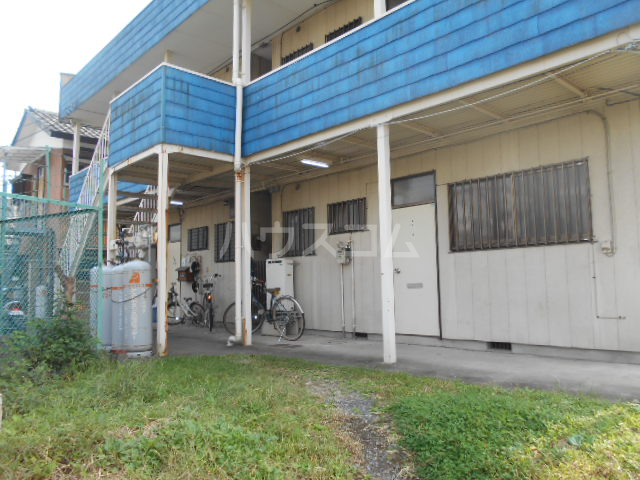 22/30 エントランス