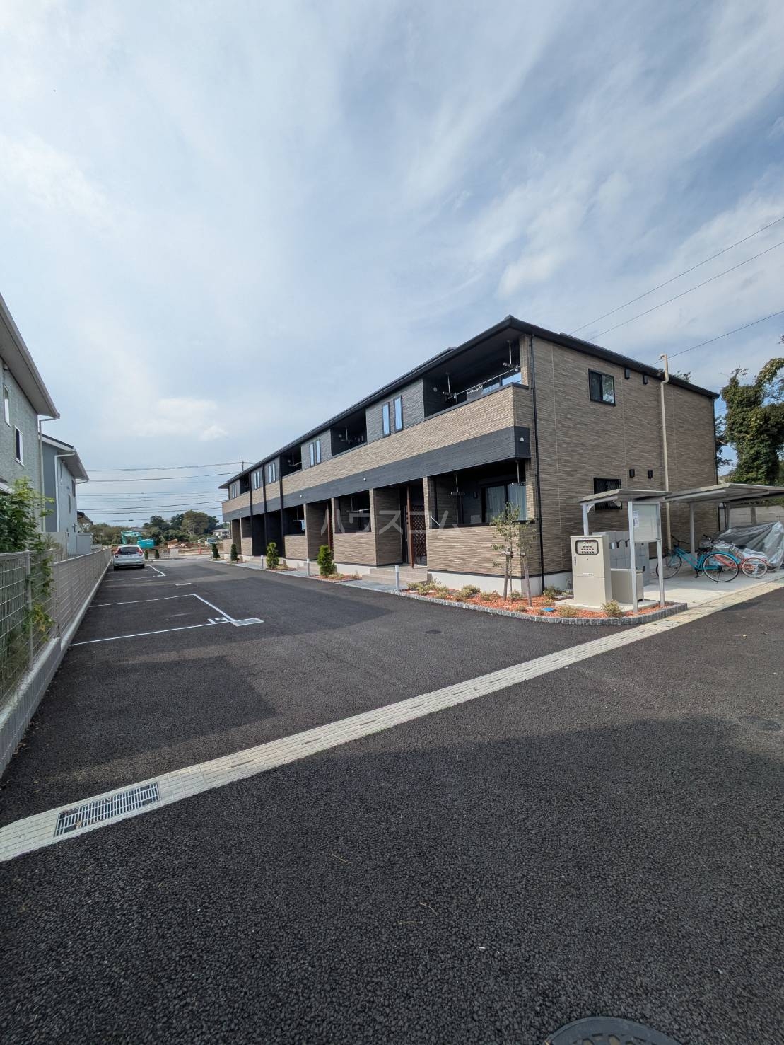 28/30 駐車場