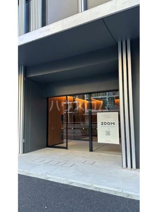 15/16 エントランス