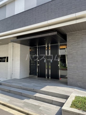 23/30 エントランス