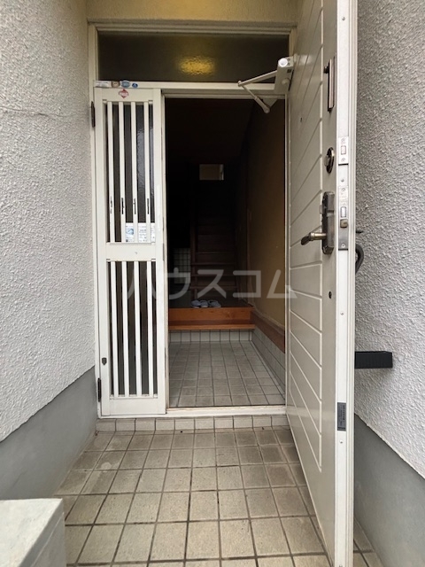 3/3 エントランス