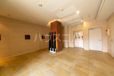 2/8 エントランス