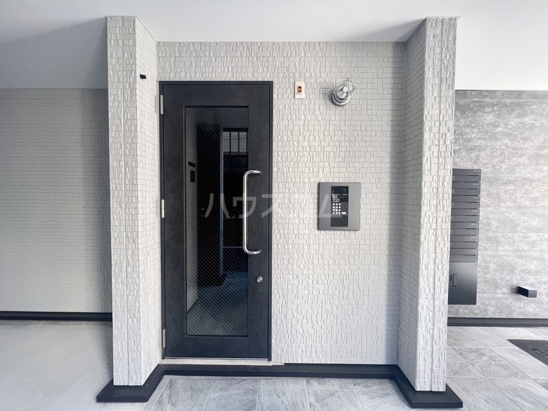 2/6 エントランス