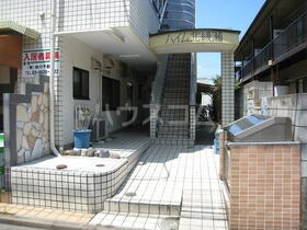 2/5 エントランス