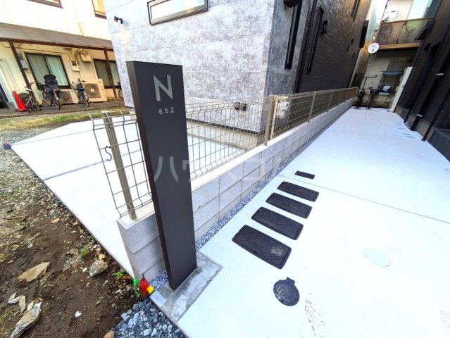 21/29 エントランス