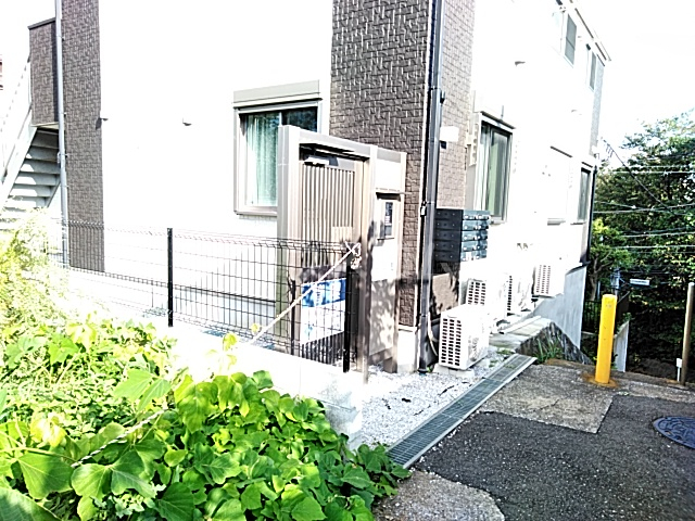 28/30 エントランス